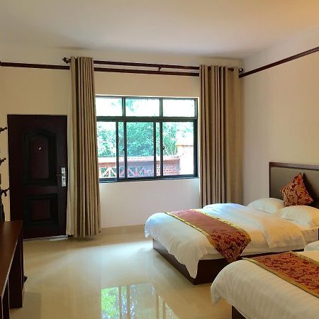 Yangshuo Mountain Top Retreat Dış mekan fotoğraf