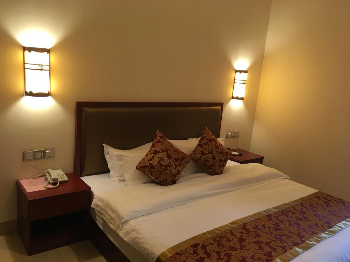 Yangshuo Mountain Top Retreat Dış mekan fotoğraf