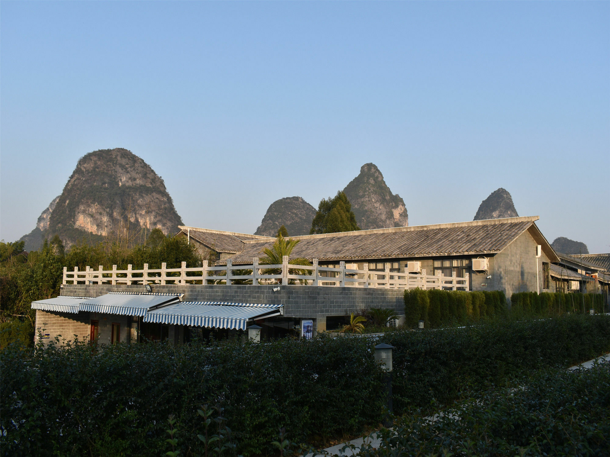 Yangshuo Mountain Top Retreat Dış mekan fotoğraf