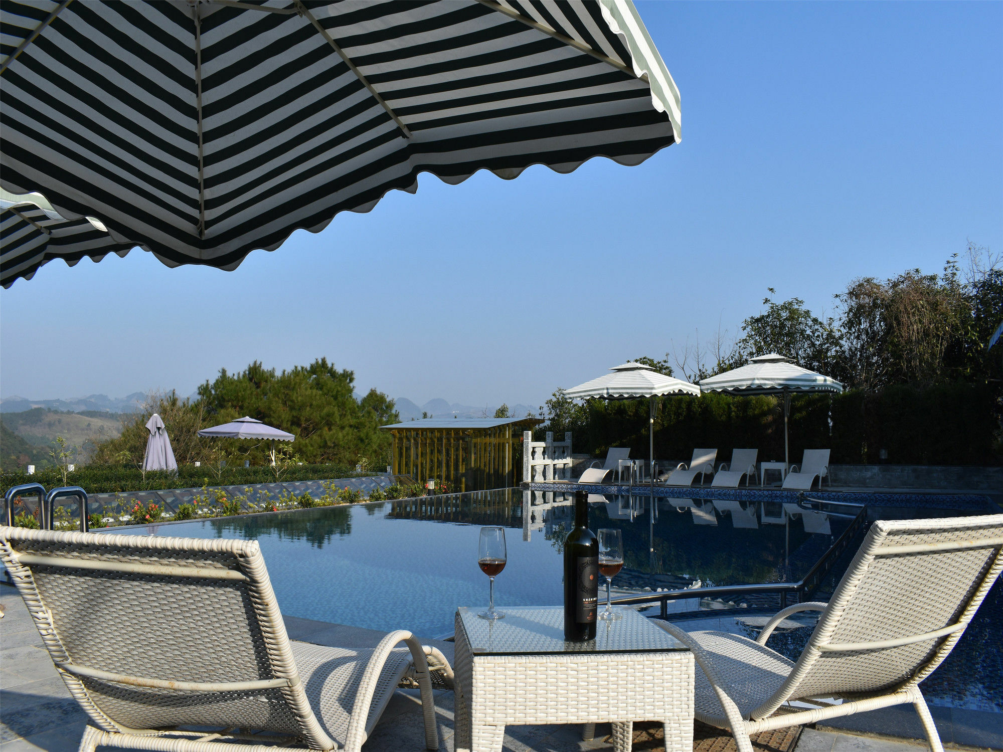 Yangshuo Mountain Top Retreat Dış mekan fotoğraf